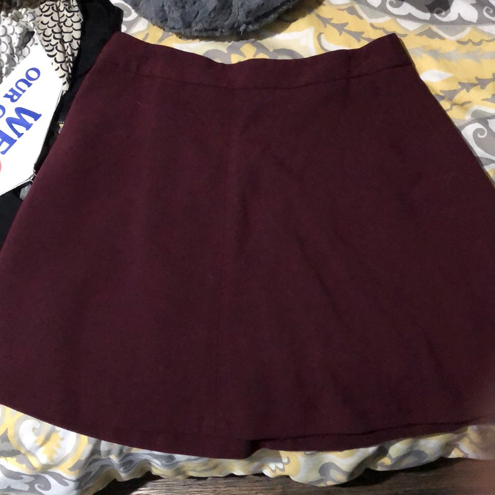 Never worn LOFT skirt